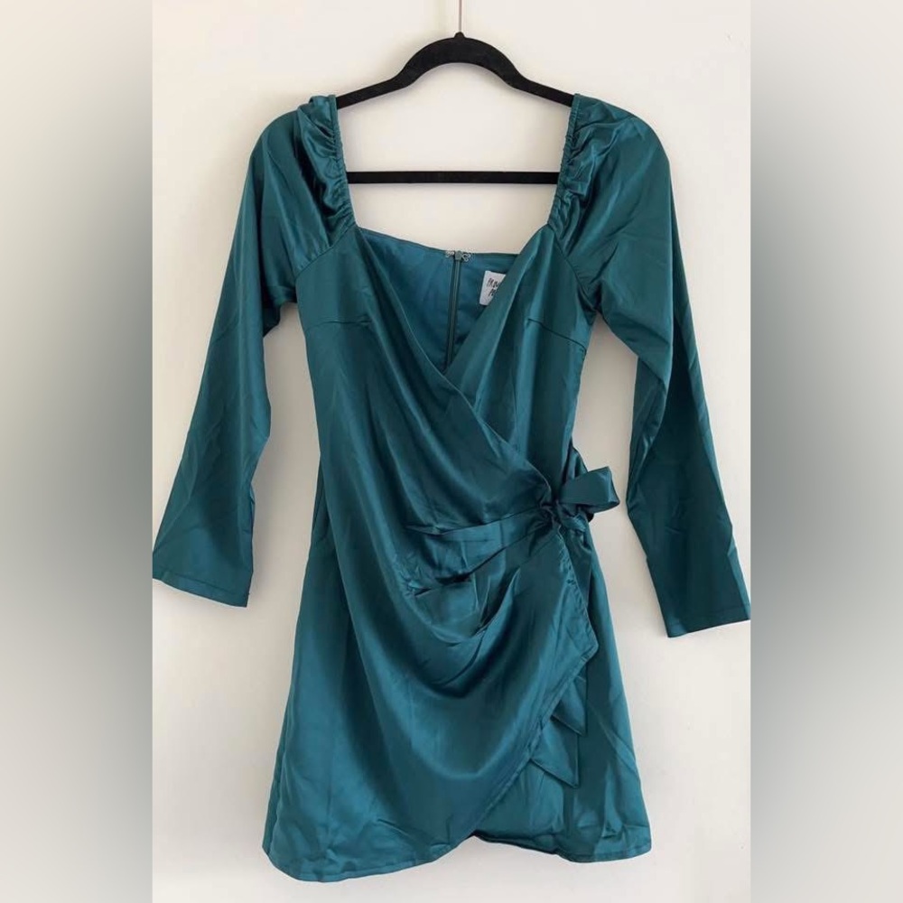 Princess Polly wrap dress NWT